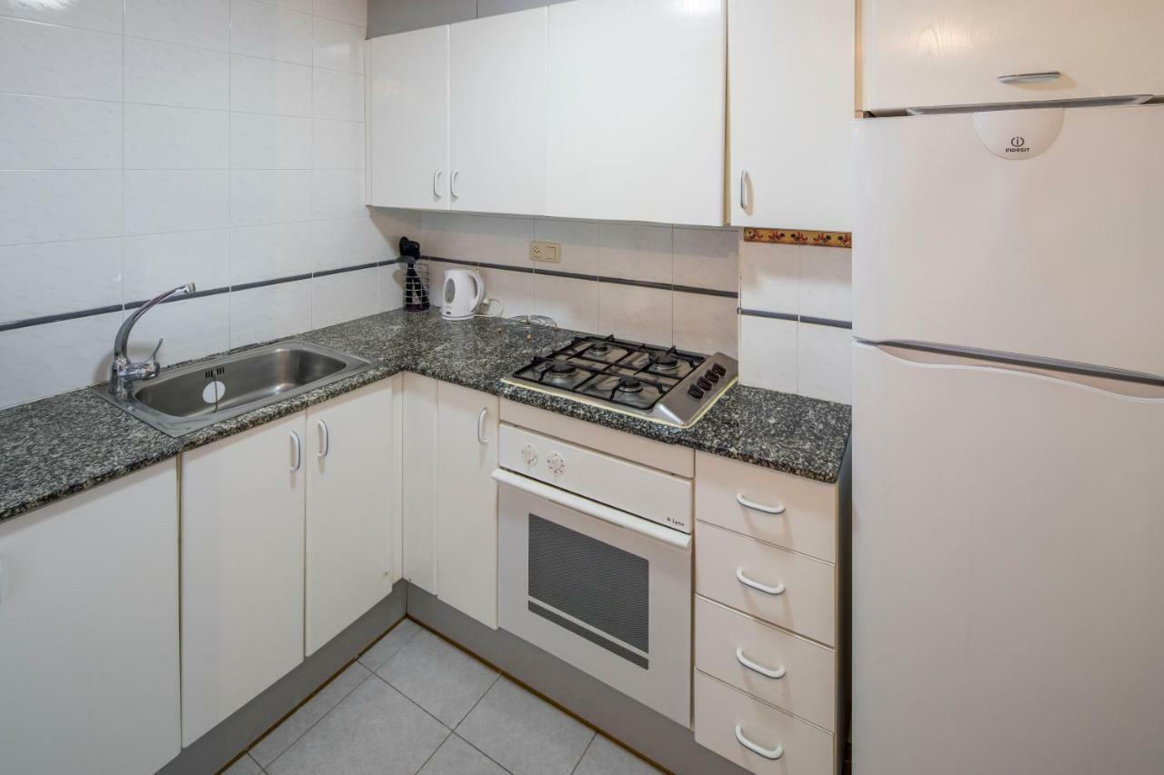 Apartamento Castell De Perelada Lägenhet Girona Exteriör bild