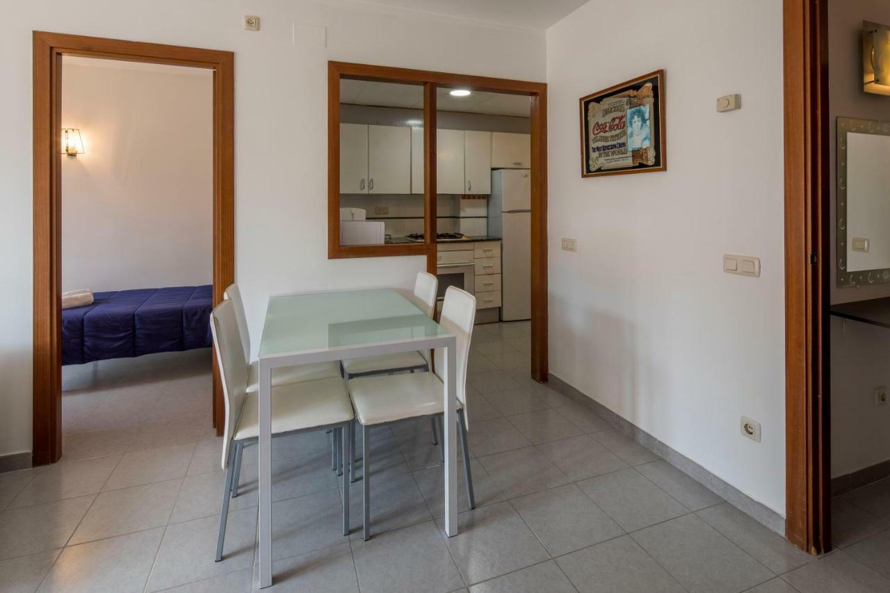 Apartamento Castell De Perelada Lägenhet Girona Exteriör bild