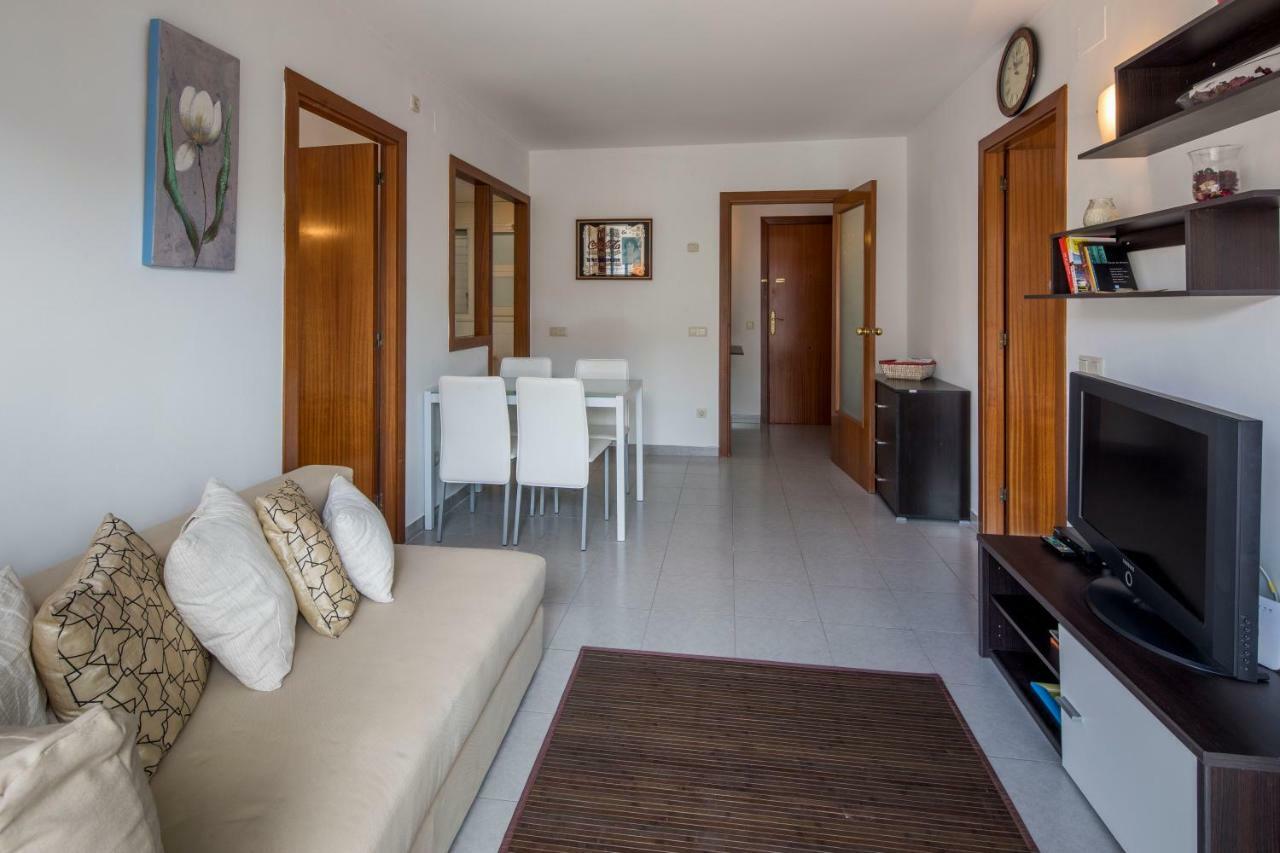 Apartamento Castell De Perelada Lägenhet Girona Exteriör bild